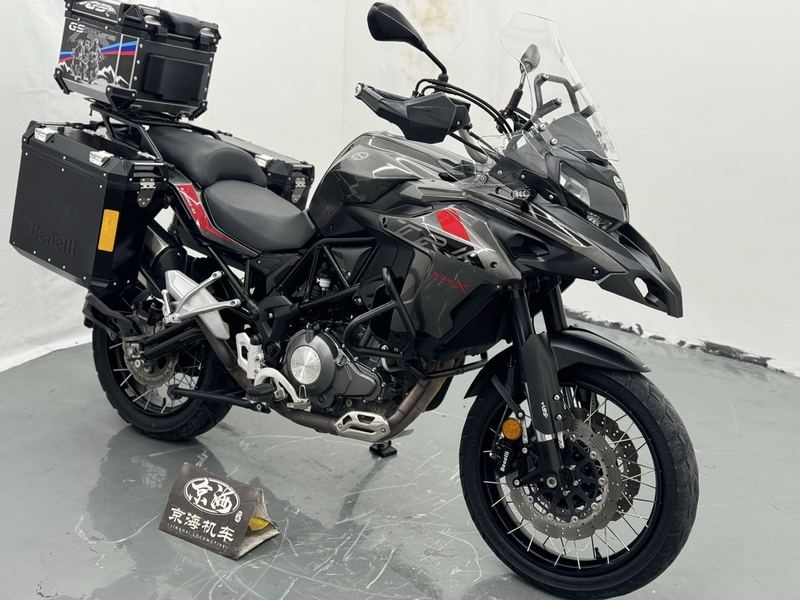 二手贝纳利金鹏 TRK502