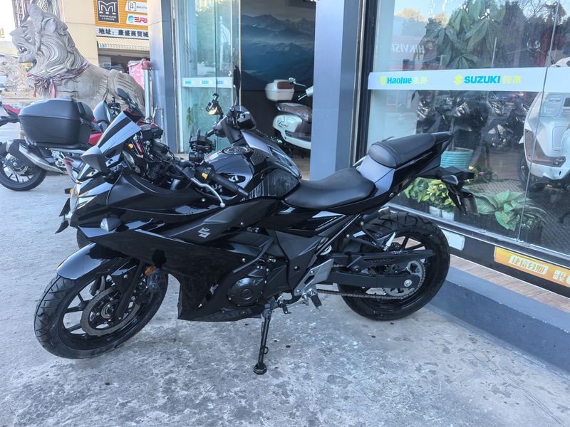二手豪爵铃木GSX250R