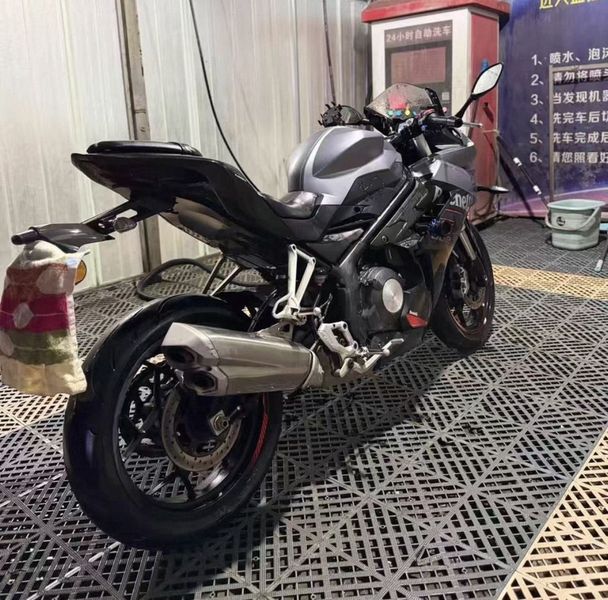 二手贝纳利龙卷风 Tornado 302R