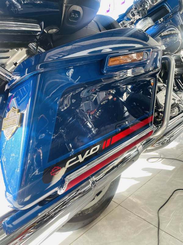 二手哈雷戴维森旗舰滑翔  Limited