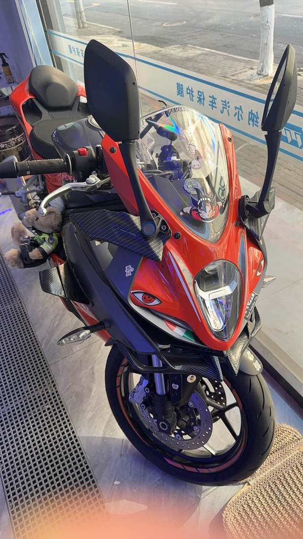 二手贝纳利龙卷风 Tornado 302R