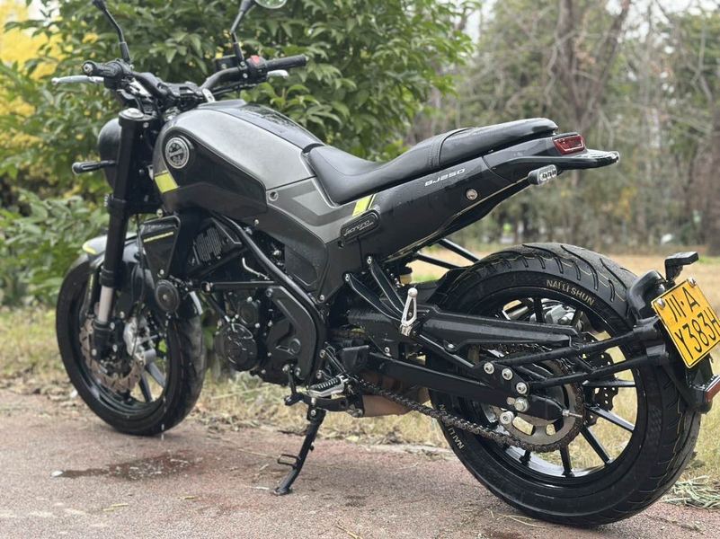 二手贝纳利幼狮 Leoncino 250