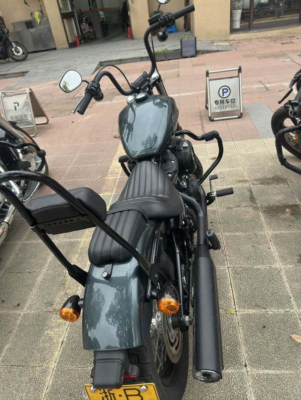 二手哈雷戴维森街霸 Street Bob