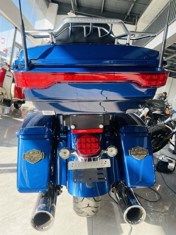 二手哈雷戴维森旗舰滑翔  Limited