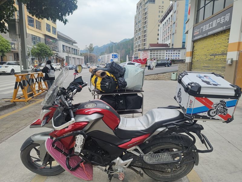 二手五羊本田猛鸷 CB190X