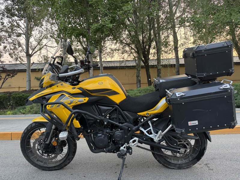 二手贝纳利金鹏 TRK502