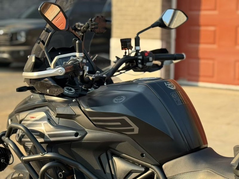 二手贝纳利TRK552