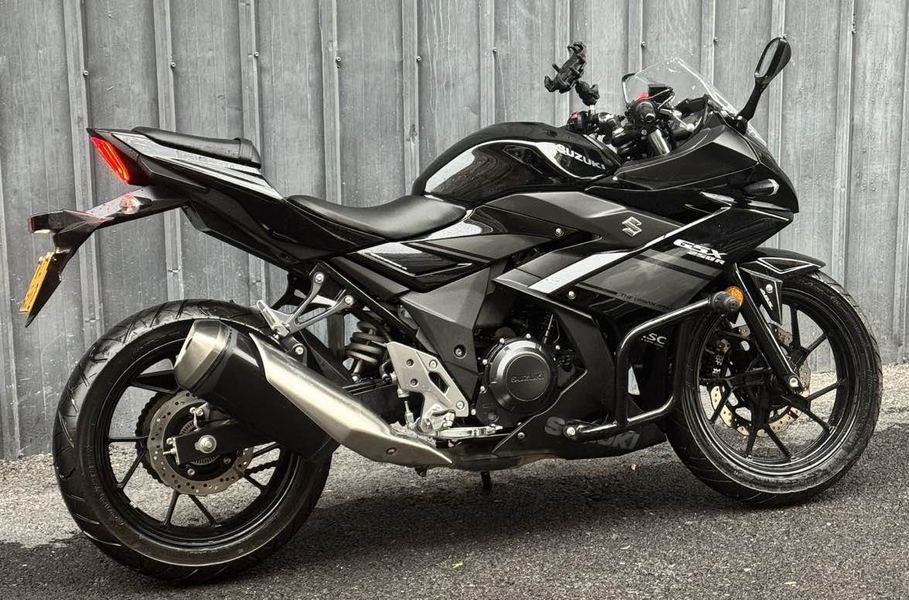 二手豪爵铃木GSX250R