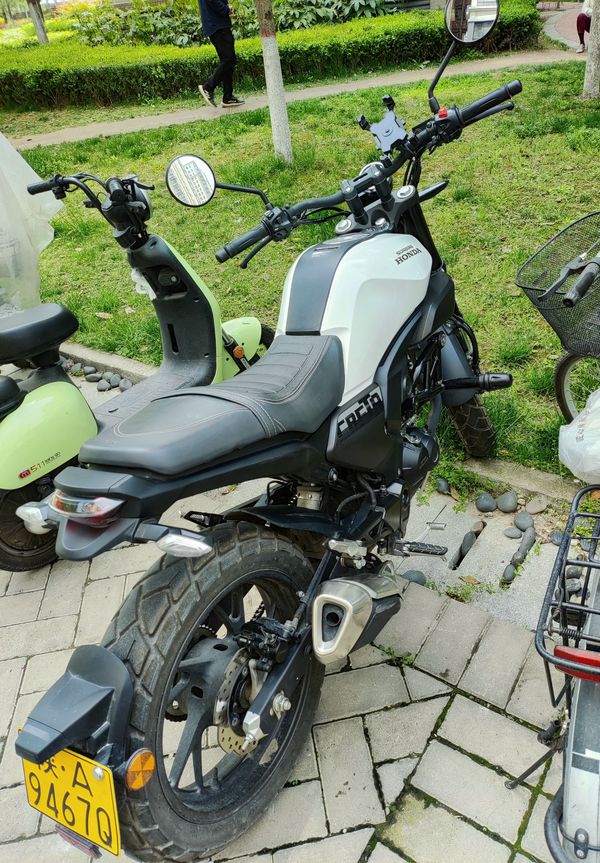 二手五羊本田鸷道 CB190SS