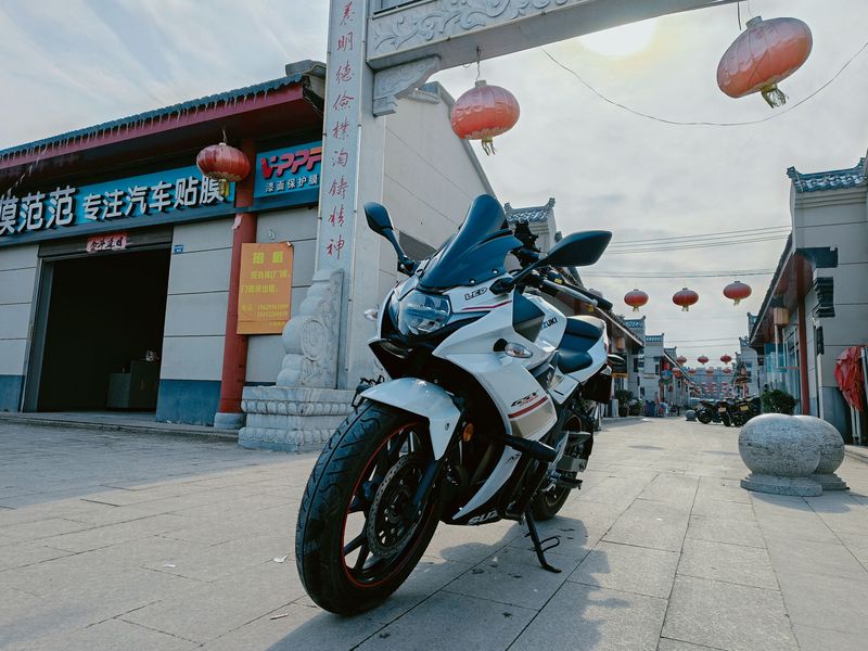 二手豪爵铃木GSX250R