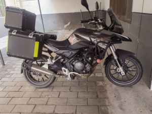 二手贝纳利金鹏 TRK251