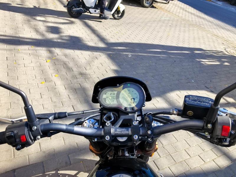 二手贝纳利幼狮 Leoncino 500