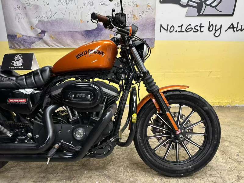 二手哈雷戴维森Iron883 硬汉