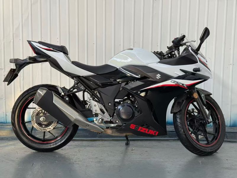 二手豪爵铃木GSX250R