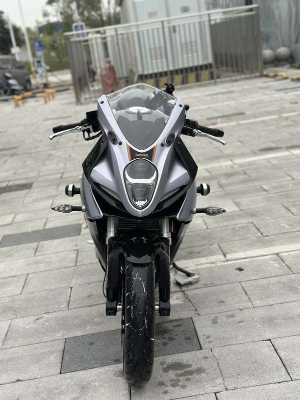 二手贝纳利龙卷风 Tornado 252R