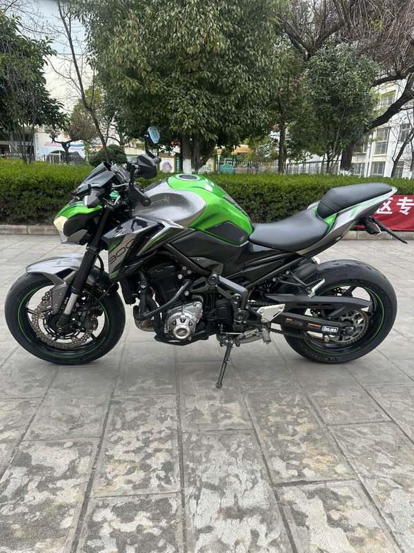 二手川崎Z900