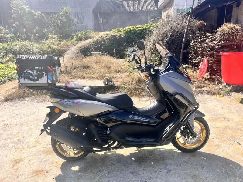 二手望雅猛士四代