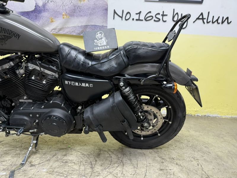 二手哈雷戴维森Iron883 硬汉