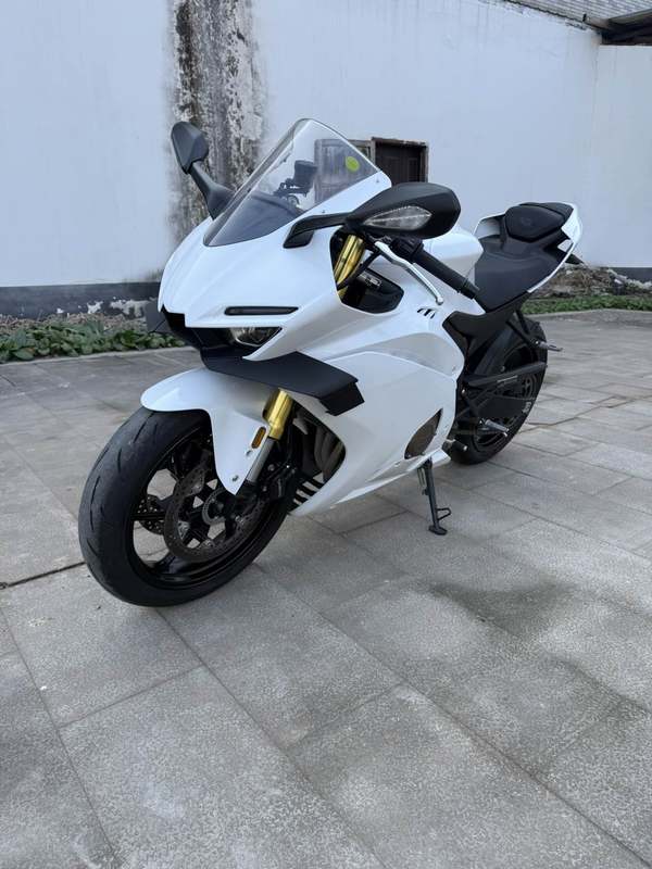 二手张雪机车500RR