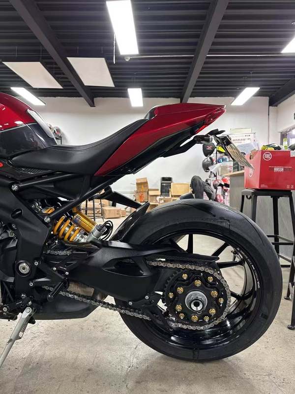 二手凯旋Speed Triple 1200 RR