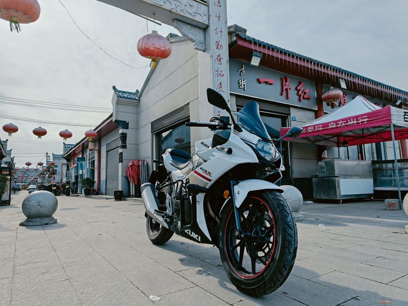 二手豪爵铃木GSX250R