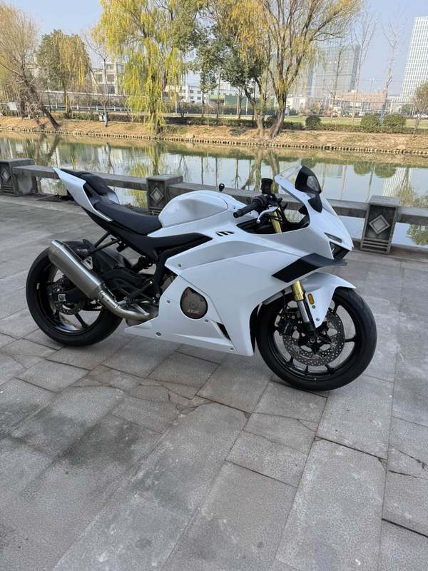 二手张雪机车500RR