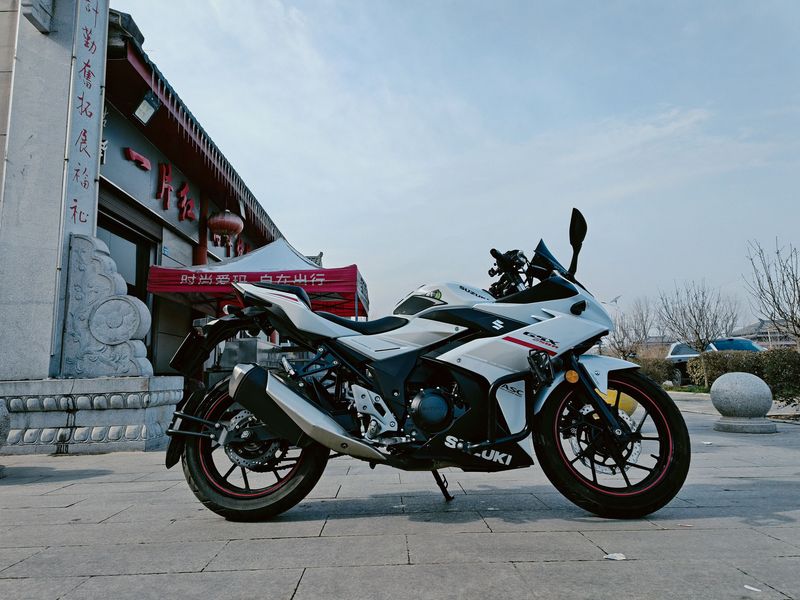 二手豪爵铃木GSX250R