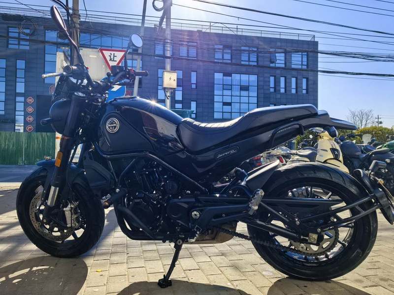 二手贝纳利幼狮 Leoncino 500