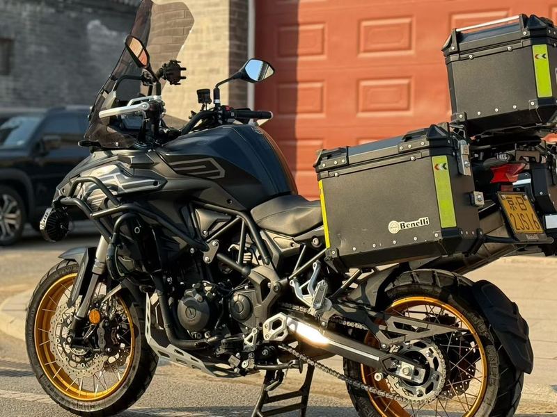 二手贝纳利TRK552