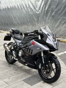 二手贝纳利龙卷风 Tornado 252R