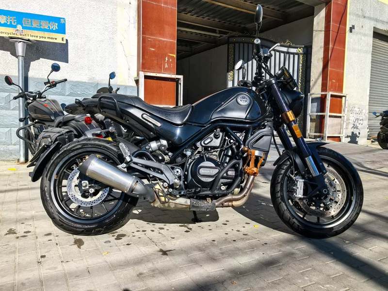 二手贝纳利幼狮 Leoncino 500