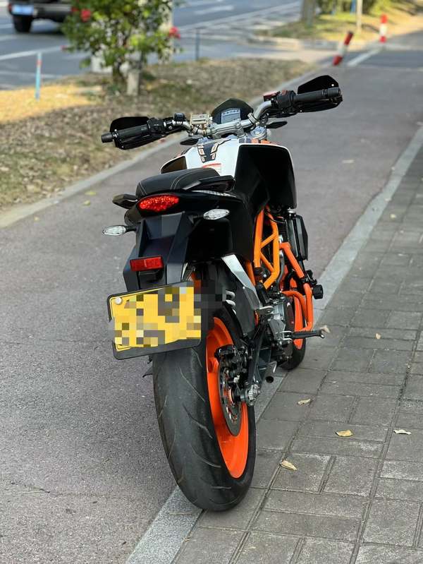 二手KTMR2R390 Duke