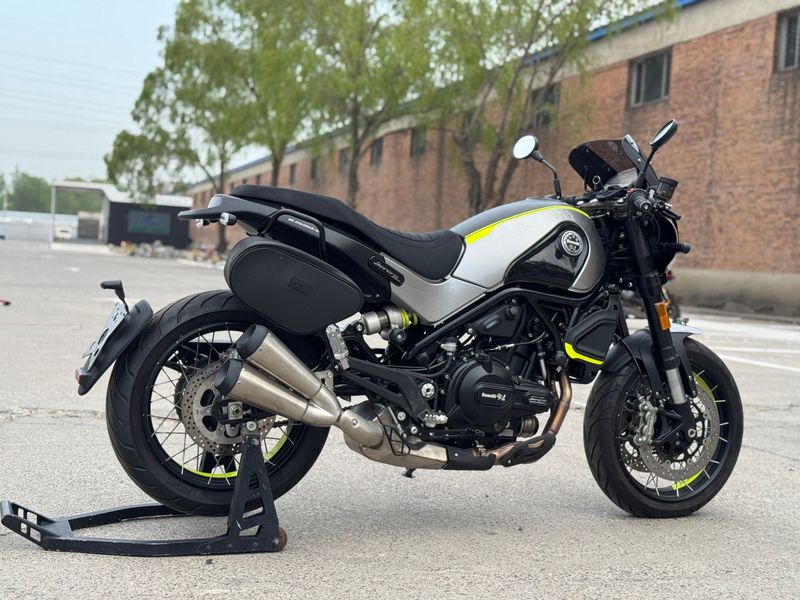 二手贝纳利幼狮 Leoncino 500