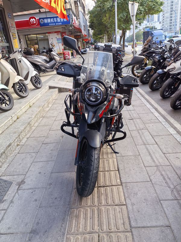 二手豪爵铃木DL250