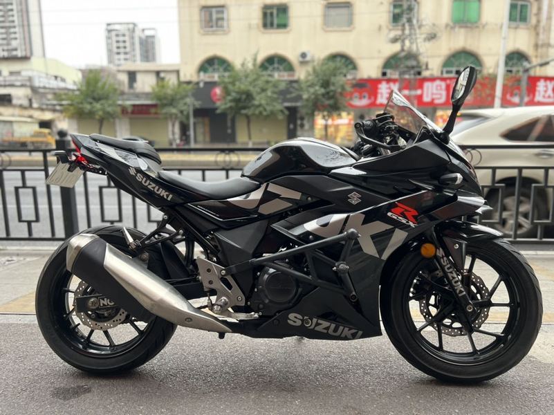 二手豪爵铃木GSX250R