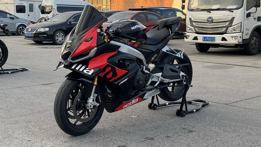 二手阿普利亚RS 660 