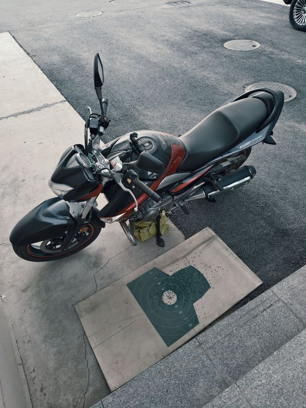 二手豪爵铃木骊驰 GW250