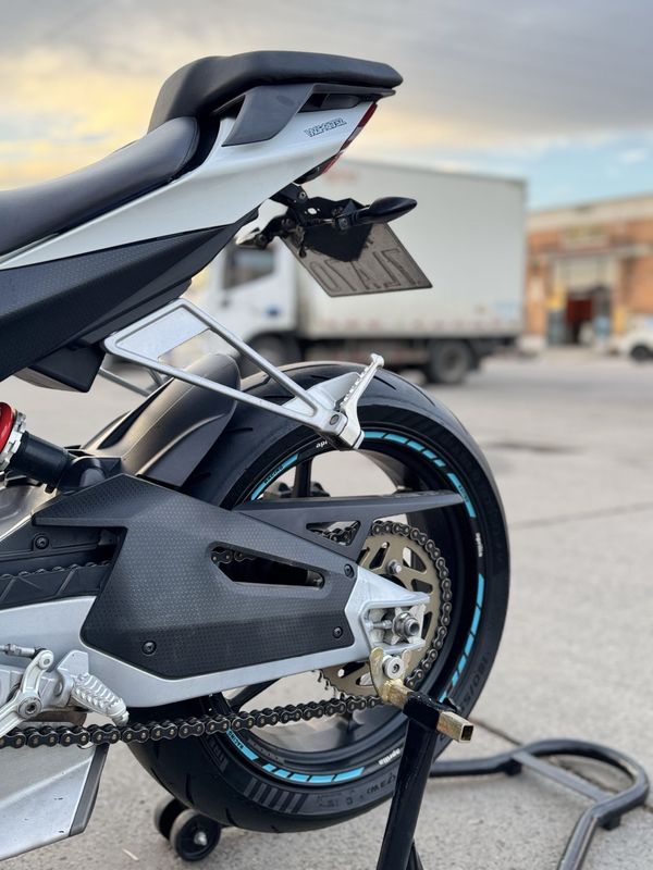 二手阿普利亚RS 660 