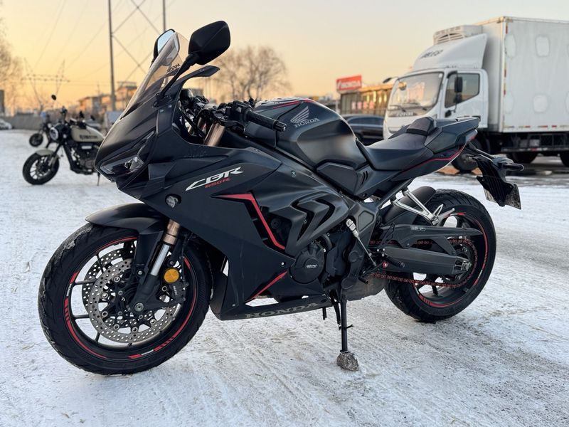 二手本田CBR650R