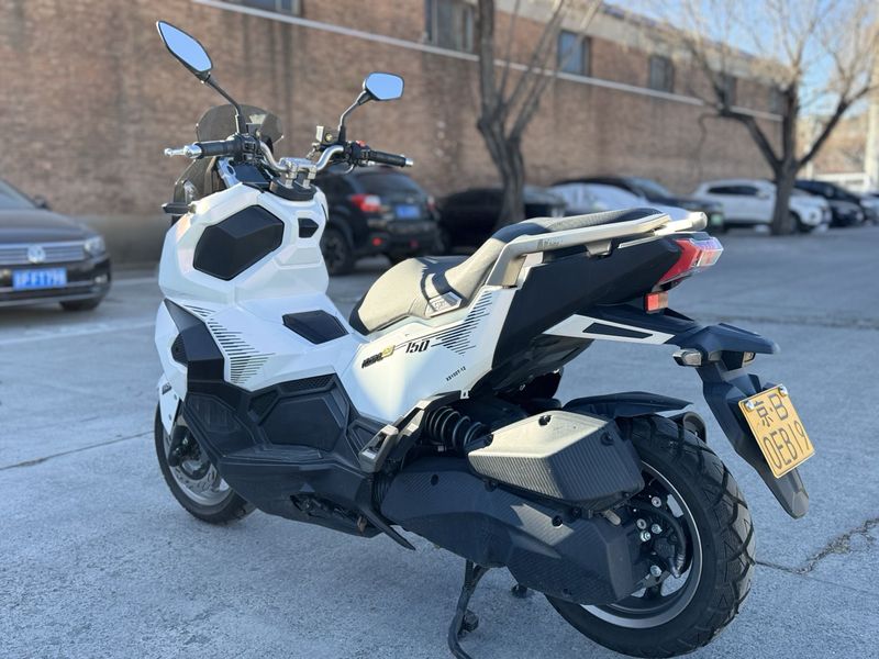 二手三阳哈士奇 Husky ADV150