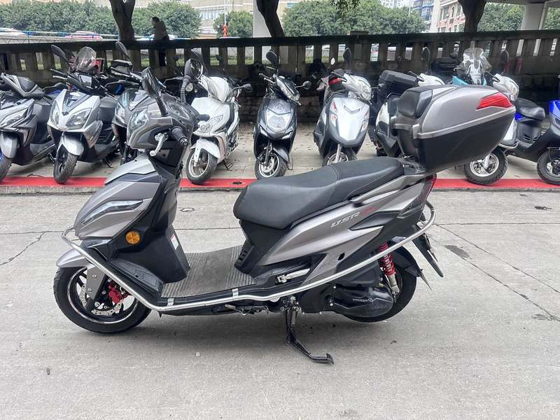 二手豪爵USR125 