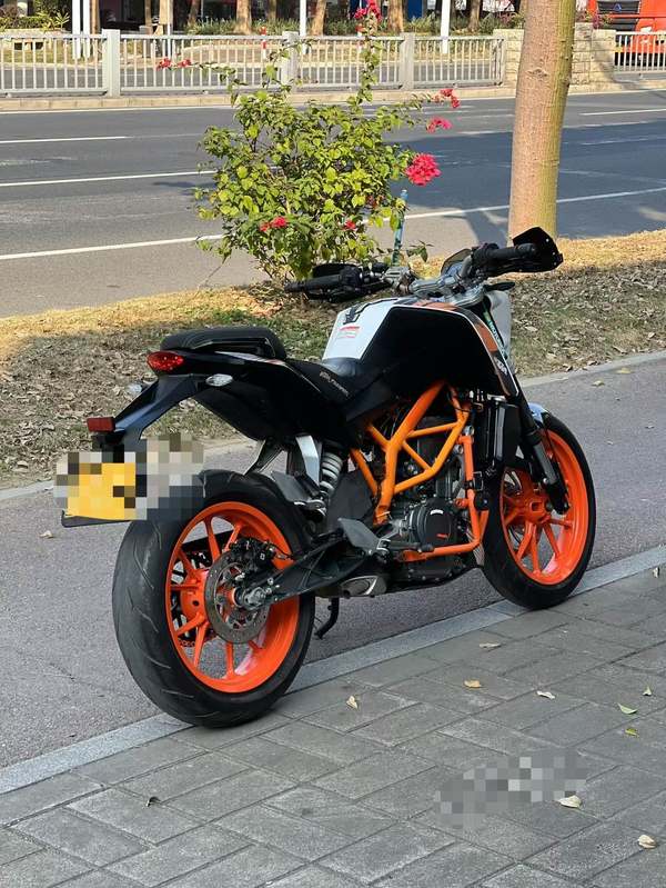 二手KTMR2R390 Duke