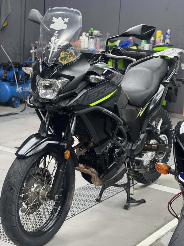 二手川崎Versys-X 300 