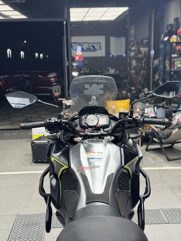 二手川崎Versys-X 300 