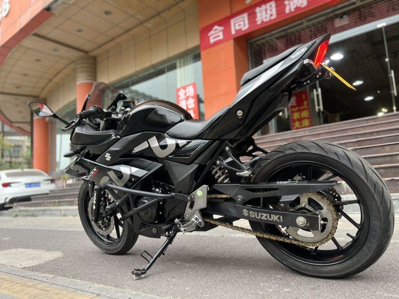 二手豪爵铃木GSX250R