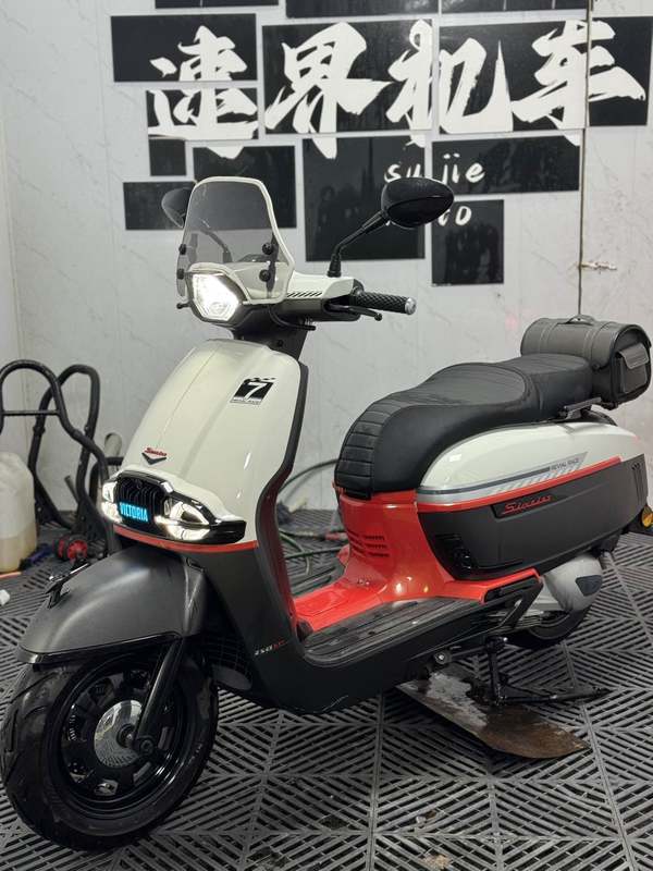 二手维多利亚Sixties 250Si