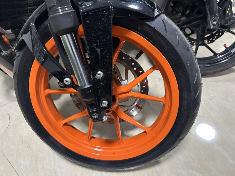 二手KTMR2R390 Duke