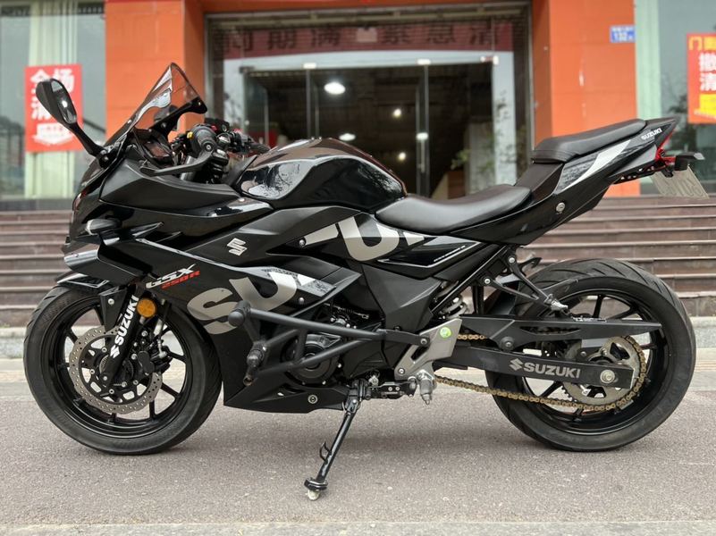 二手豪爵铃木GSX250R