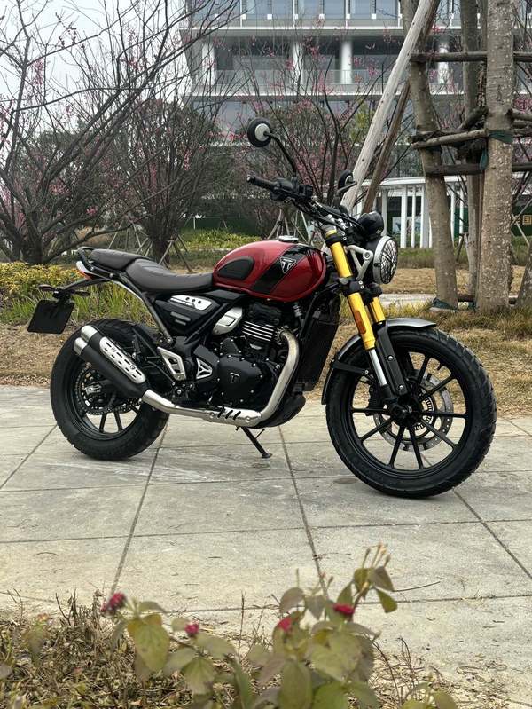 二手凯旋Scrambler 400 X