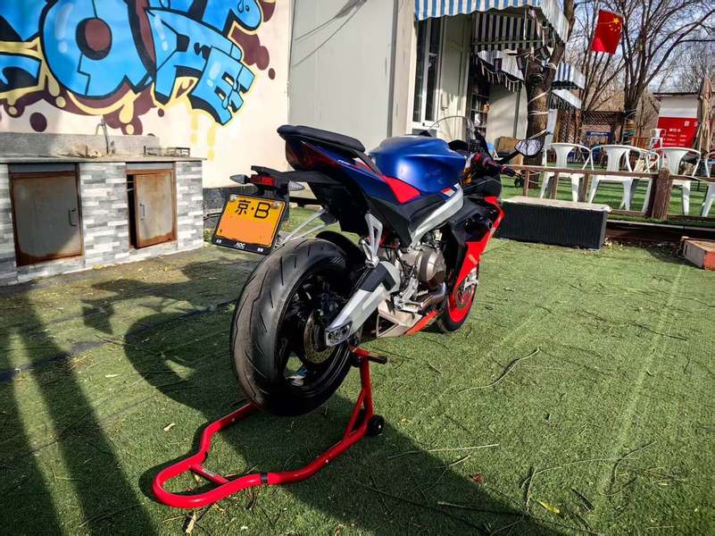 二手阿普利亚RS 660 